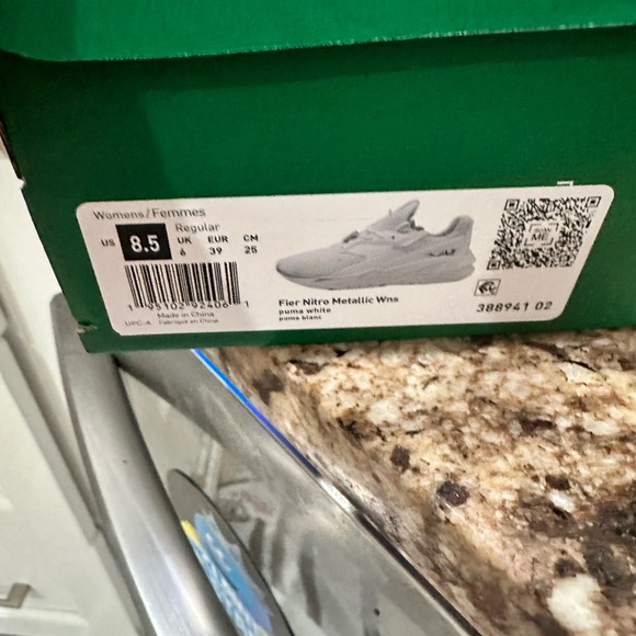 Never used in box Puma Women’s fier nitro size 8.5 - Picture 5 of 5